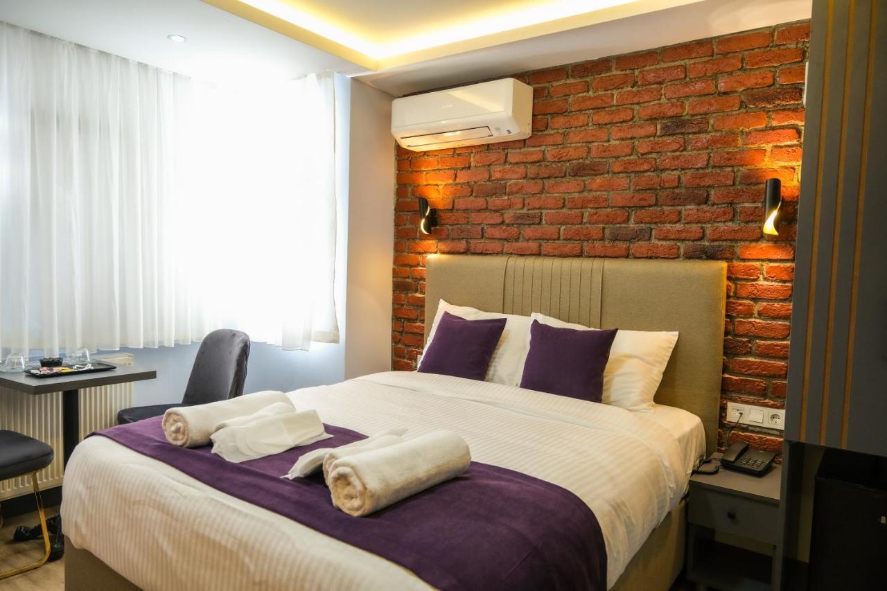 Yellow Mansion Aparthotel